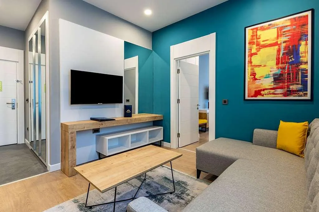 Days Inn & Suites By Wyndham Esenyurt Istanbul Hotel