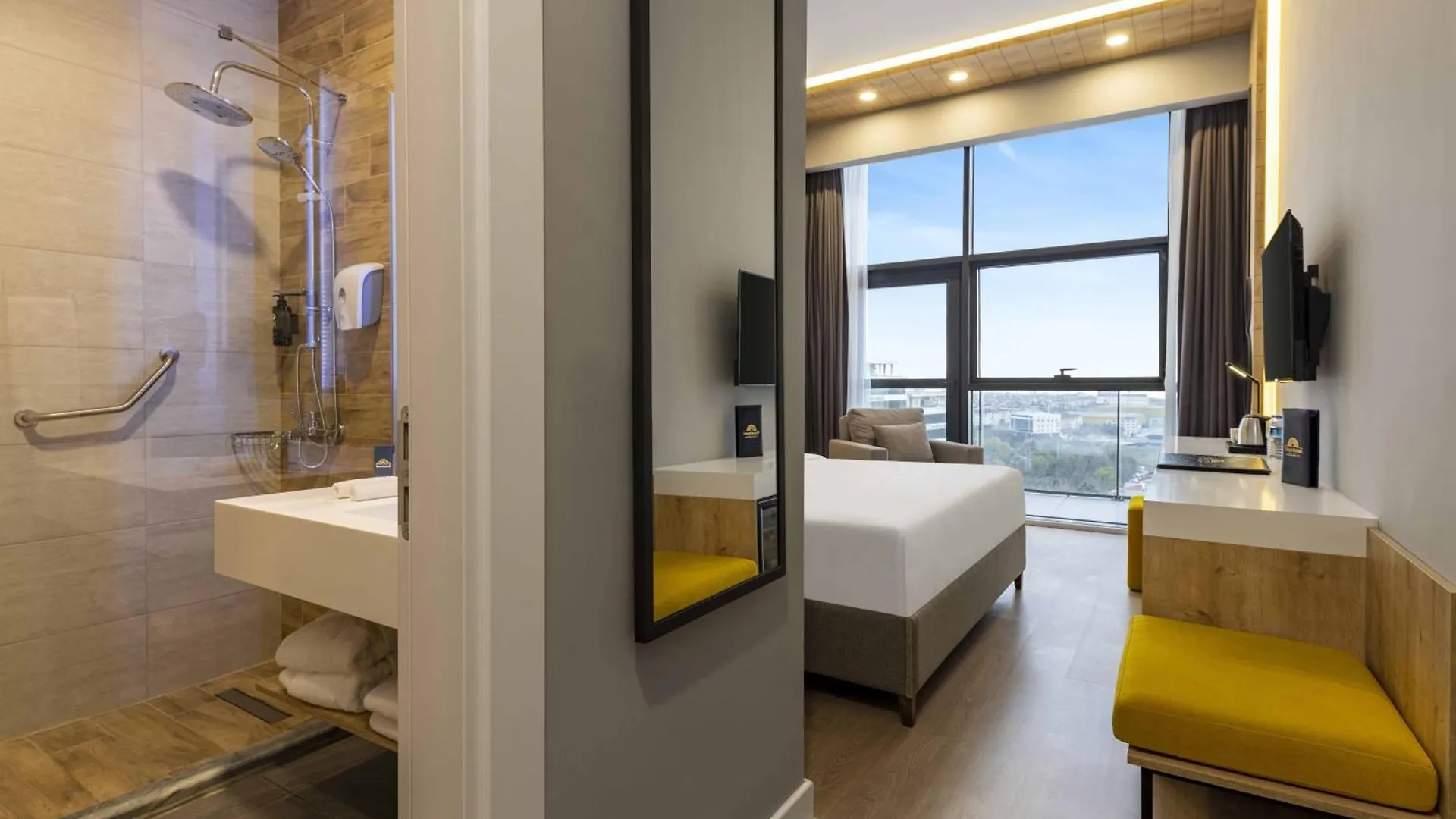***** Hotel Days Inn & Suites By Wyndham Esenyurt Istanbul Turkey