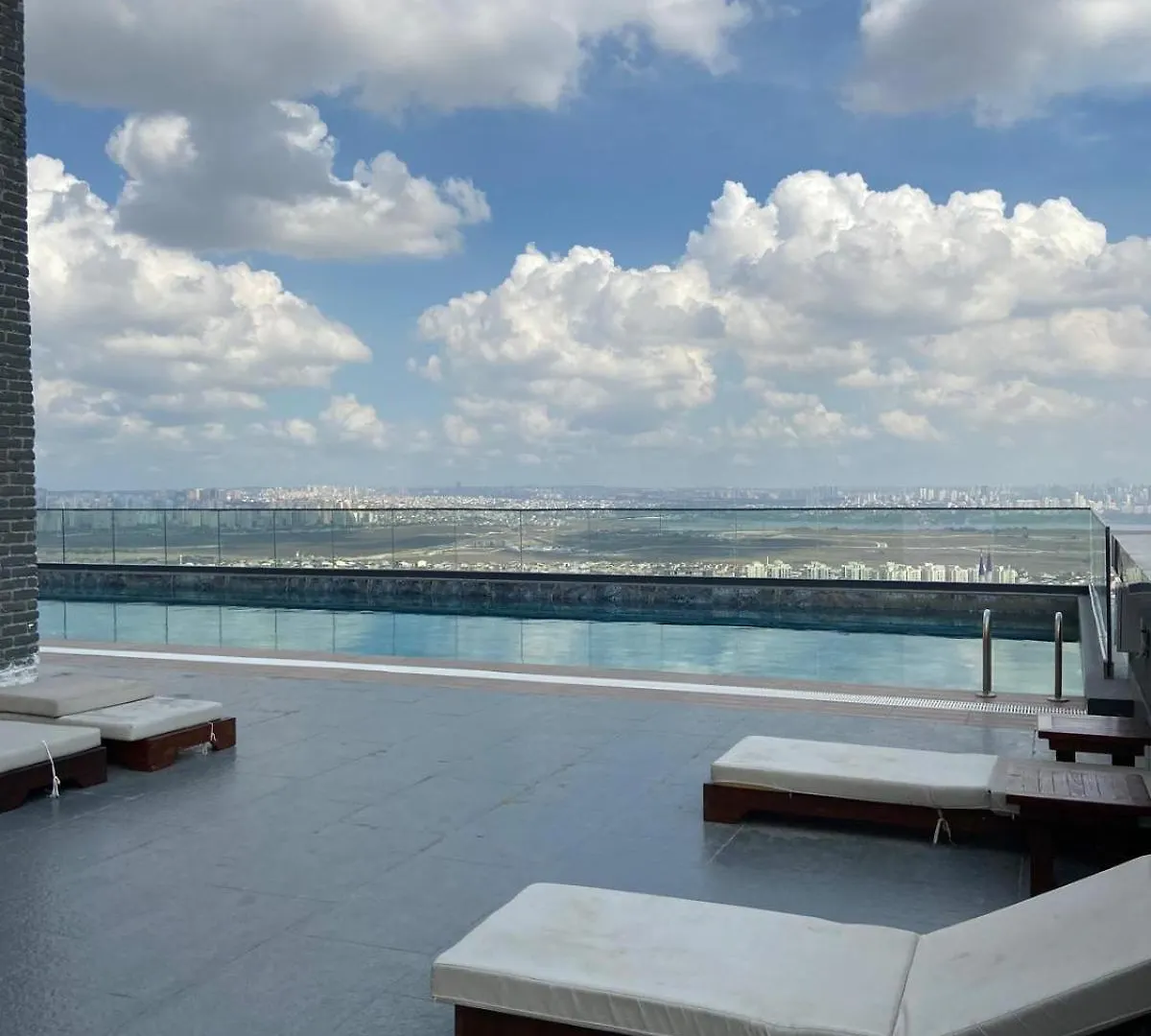 Hotel Days Inn & Suites By Wyndham Esenyurt Istanbul